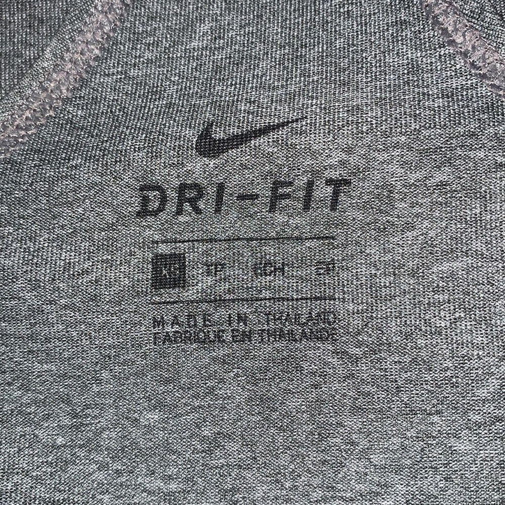 Nike Dri-Fit - Picture 4 of 4